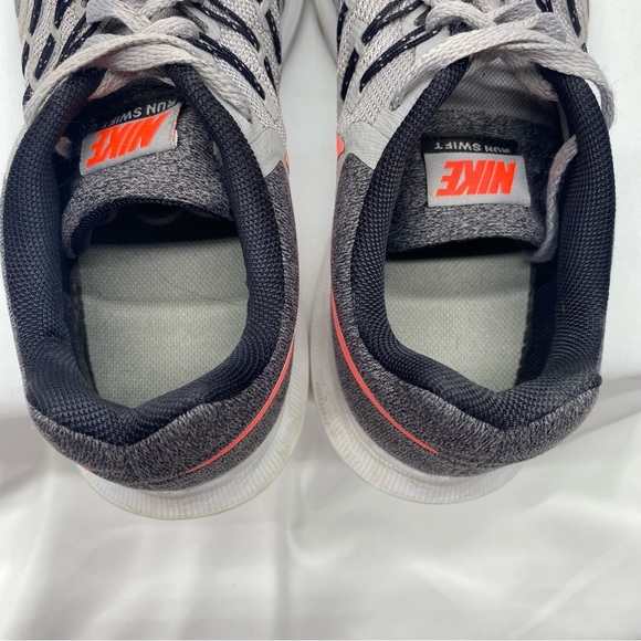 Nike women’s Runswift sneakers 8.5 gray and orange ATHLETIC RUN WALK ATHLEISURE - Picture 7 of 10